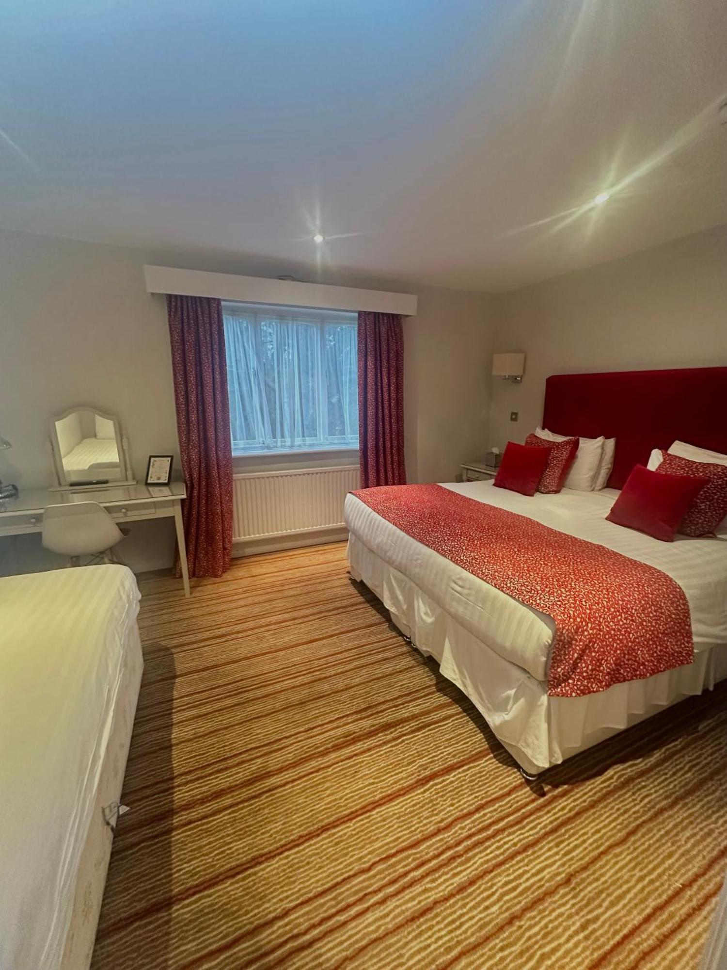 The Casa Hotel, Sure Hotel Collection By Best Western Yateley Exterior foto